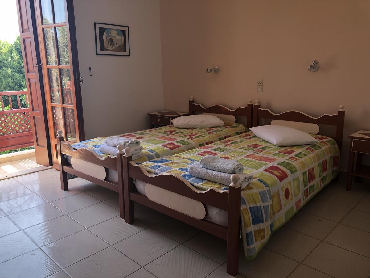 Deidamia Hotel Скирос Экстерьер фото