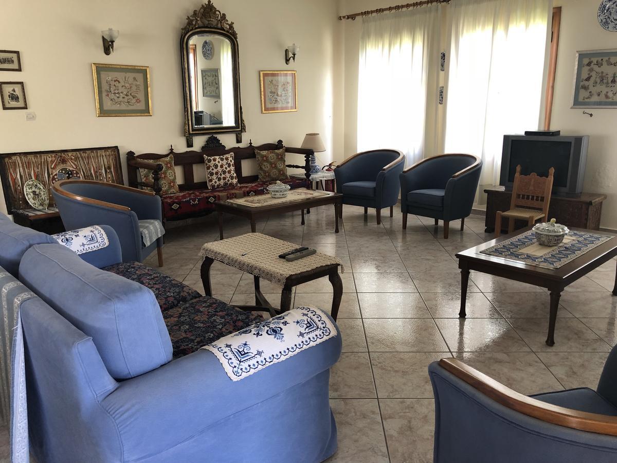 Deidamia Hotel Скирос Экстерьер фото